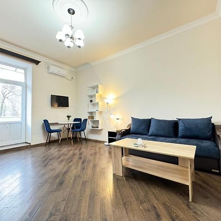 City Center Apartments On Tumanyan Street エレバン エクステリア 写真