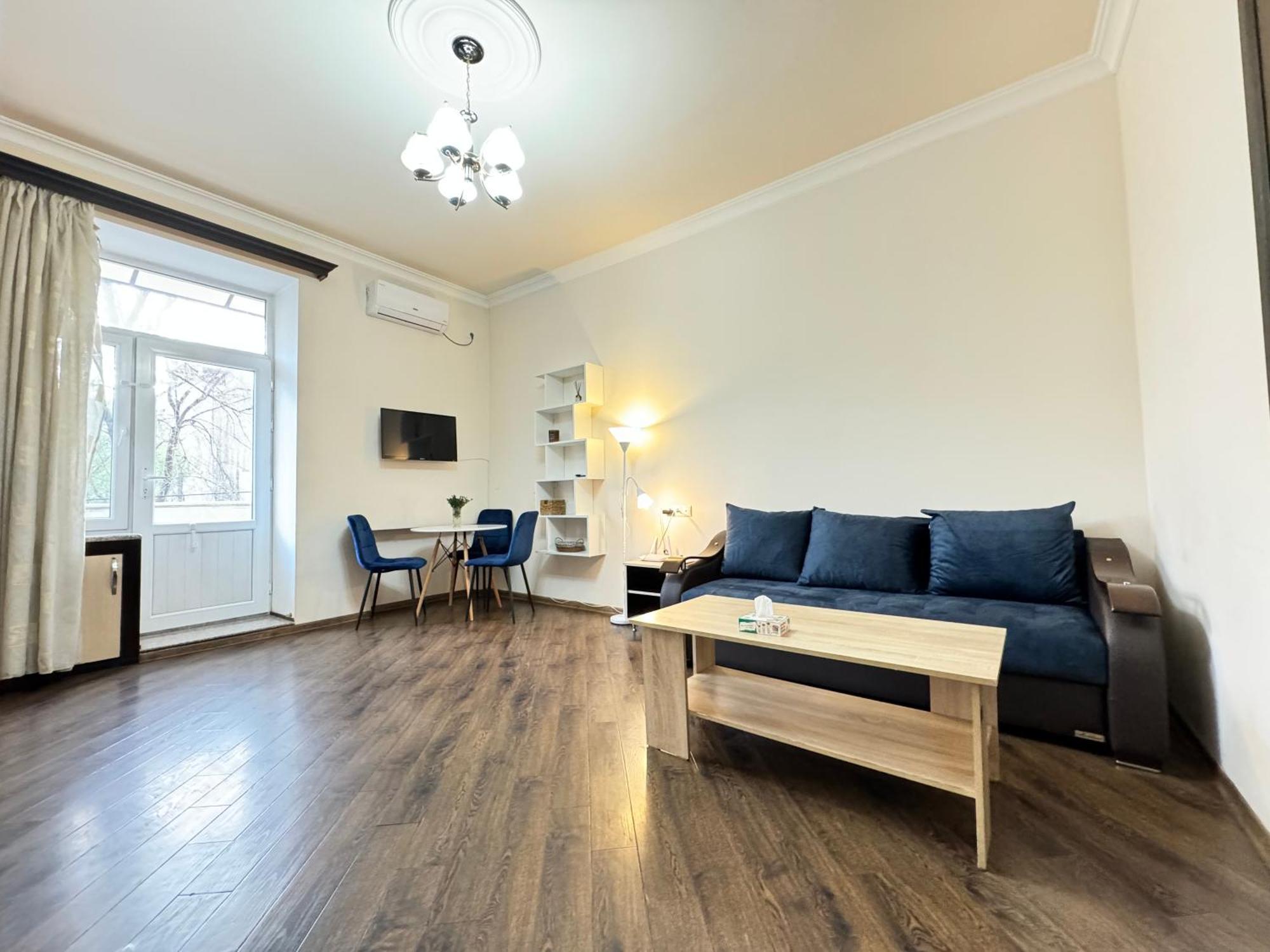 City Center Apartments On Tumanyan Street エレバン エクステリア 写真