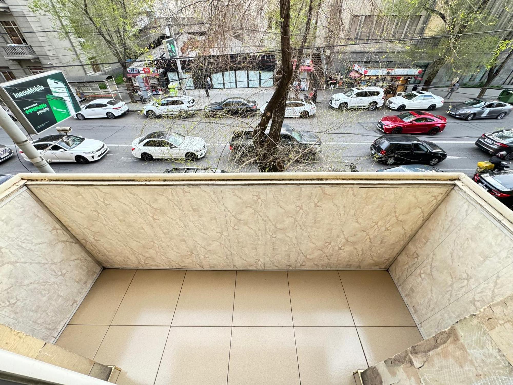 City Center Apartments On Tumanyan Street エレバン エクステリア 写真