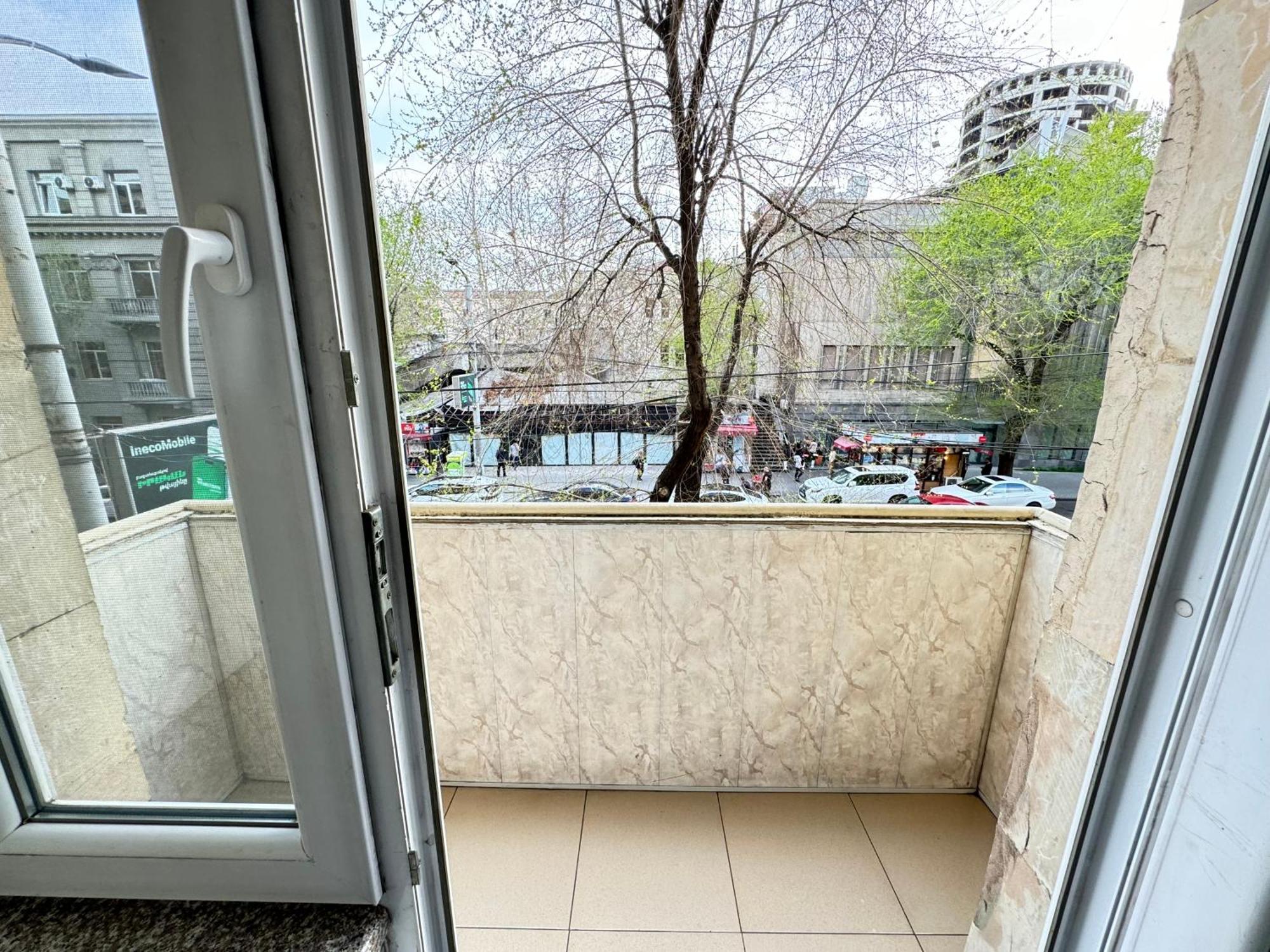 City Center Apartments On Tumanyan Street エレバン エクステリア 写真